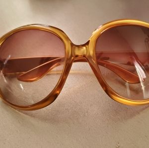 Door Oversized Glossy Sunglasses